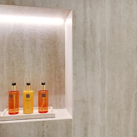 Thelander - Serviced In Saint-germain-des-pres 파리